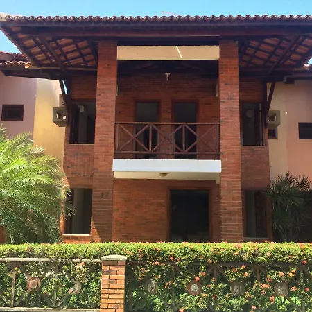 Linda casa Porto das Dunas: 4 suítes, churrasqueira e piscina-3
