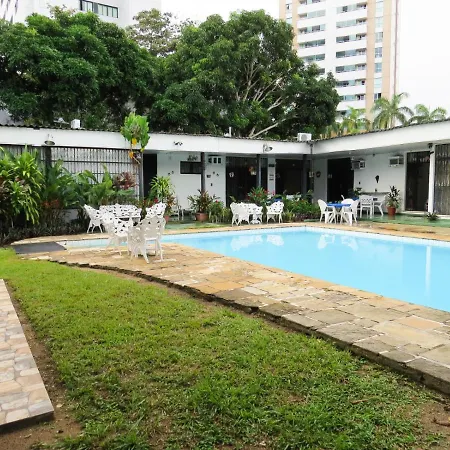 Amanda Suites MAO-2