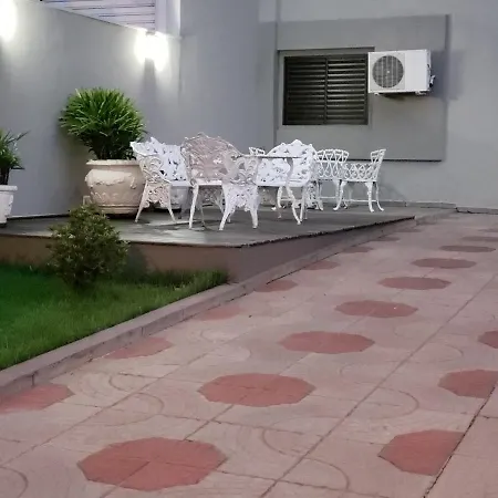 Paradise Hotel-3