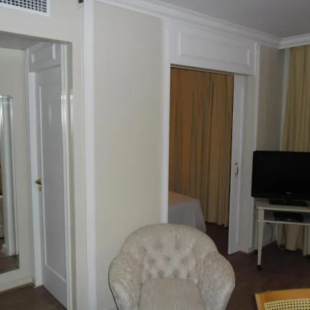 Vila Oimpia Prime Suites-3