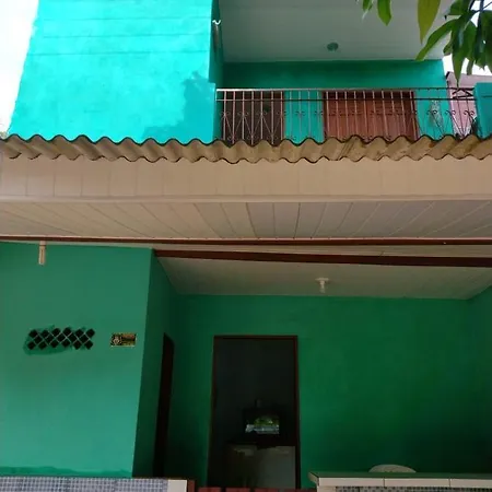 Pousada Sombra do Jambeiro-3