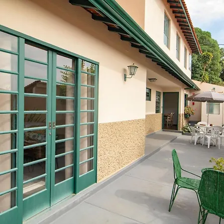 Hospedaria Recanto da Val-2