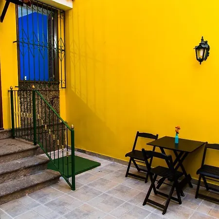 Carnaval Rio Hostel-2