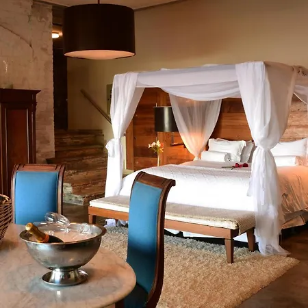 Le Chateaux Joa-3