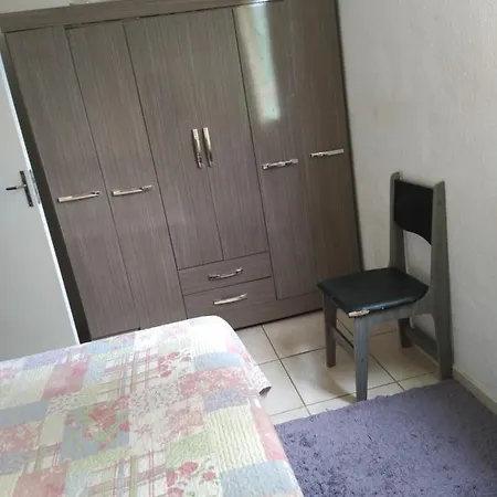 Quarto Feminino Em Jacarepagua - Casa De Familia-2