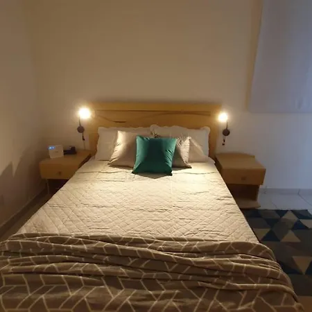 Aurora House-2