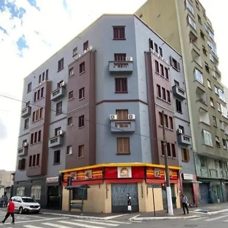 Hotel Tropicália próximo a 25 de março , Brás e Bom Retiro Com estacionamento conveniado ao lado do hotel-3