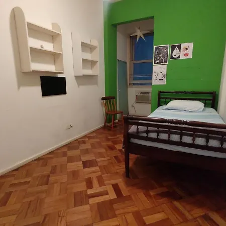 Economic & Cosy 3-Bdr Copacabana C2-001-3