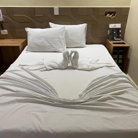 Oyo Hotel Castro-3