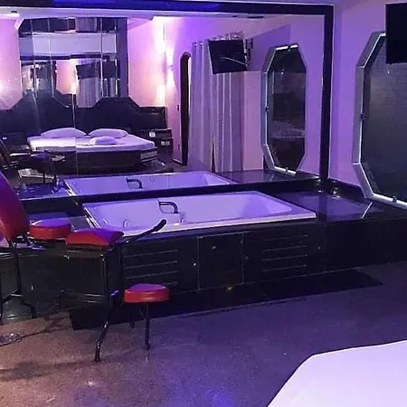 Champion Motel-2