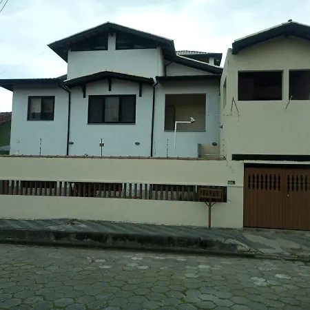 Hostel E Pousada Itanhaem-3