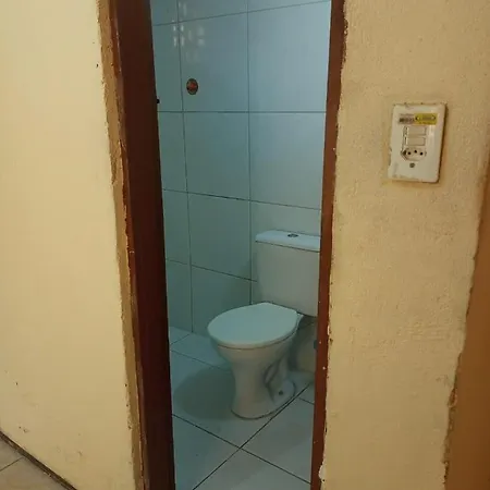 Casa Grande E Bem Localizada-2