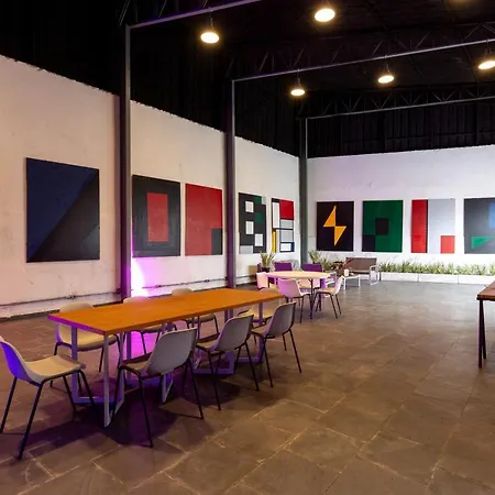 Oasis Urbano / Estudio Para Fotos E Eventos Ar-756-3