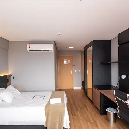 Hotel - Quarto Com Duas Camas Twins - Setor Marista - Restaurante De Culinaria Francesa - 1408 Qs Marista-2