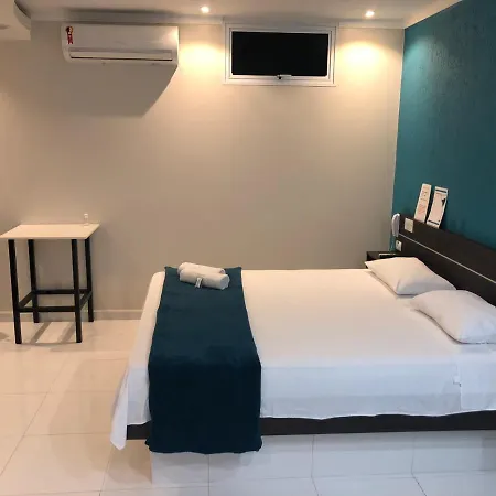 Hotel E Pousada Isis-2