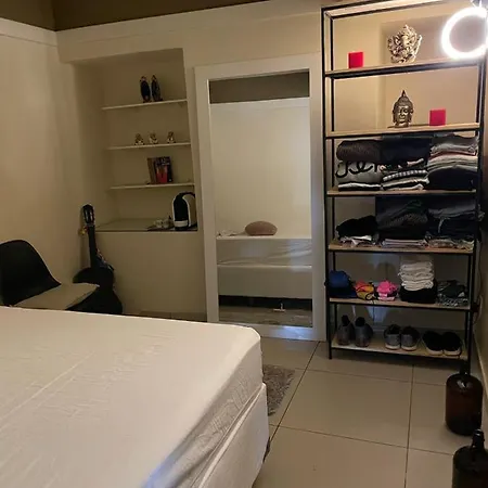 Quarto Confortavel Centro-3