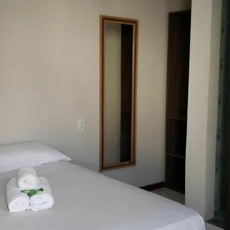 Suites Caravelas-3
