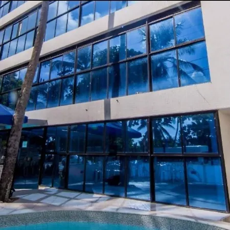 Ambassador Flat-3