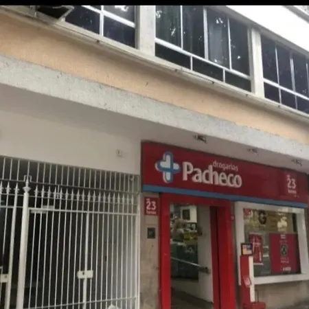 Apmaravilhoso Quarto E Sala Leblon Recem Reformado Aceito 5 Pessoas Na Ataulfo De Paiva-2