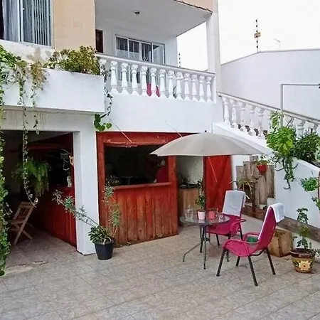 Suíte com Sacada, Café, Cozinha e Pet Friendly-3