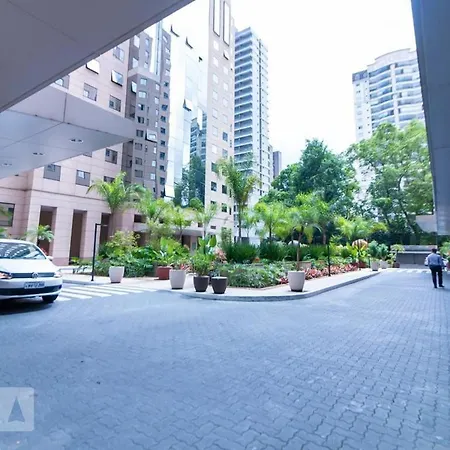Flat Em Moema-3