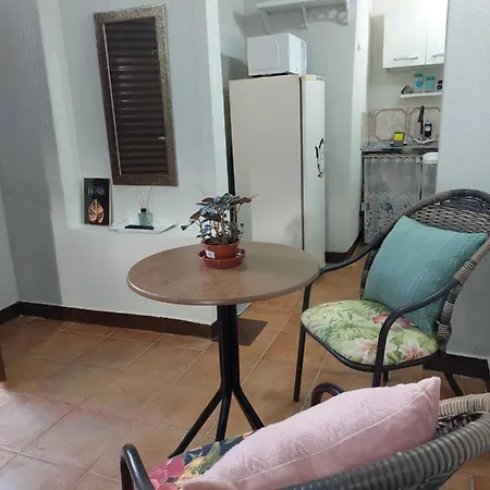 Studio Em Regiao Central-3