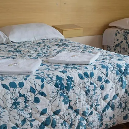 Hotel Tropical-2