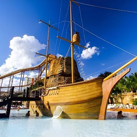 Spazzio Diroma Com Acesso Gratuito Ao Acqua Park E Splash-2