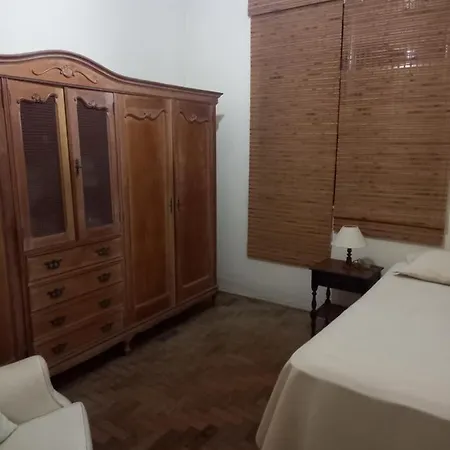 Quarto Branco 1-2