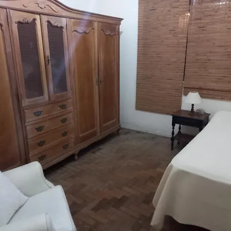 Quarto Branco 1-3
