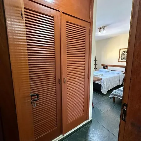 Suíte no centro de Angra dos Reis - 13-3