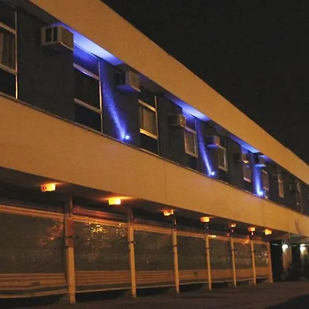 Status Motel-2