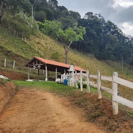 Sitio Cachoeira da Gomeira-2