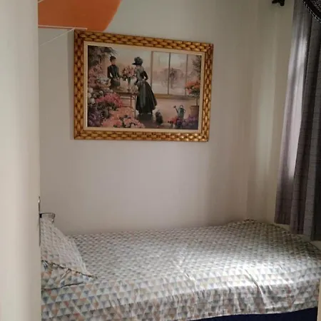 Apartamento a 50m da praia do forte-2