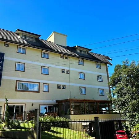 Hotel Golden Hills-3