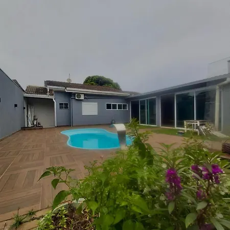 Casa com piscina no Portal-2