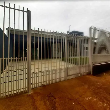 Casa com piscina no Portal-3