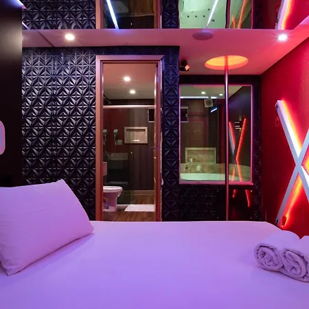 Motel Fantasy 4 (Adults Only)-2