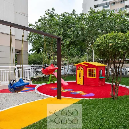 3 QUARTOS em Condominio com PISCINA, ESTACIONAMENTO e Portaria 24h a 300m do Centro de Convenções RIOCENTRO-2