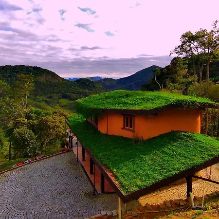 Eco Lodge de Construção Natural com Vista Panorâmica-3