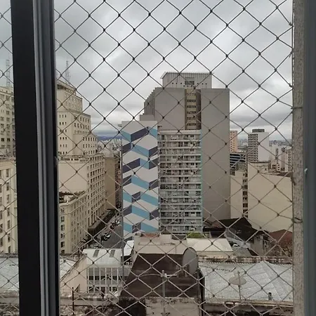 Studio no centro de São Paulo, a 3 minutos do metrô, com garagem grátis-2