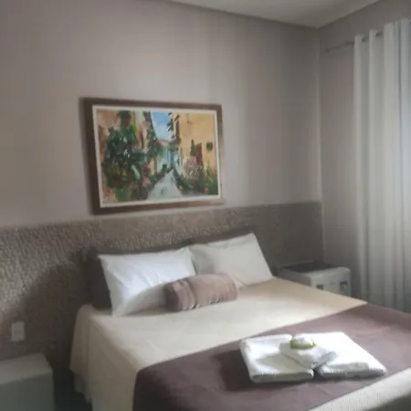 Pousada Da Gi Suites E Turismo-2