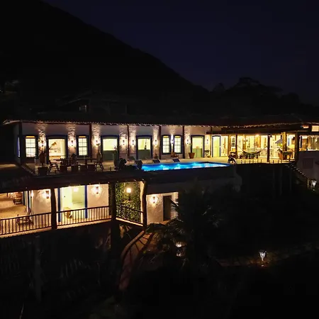 Blow Show Casa III Guest House-3