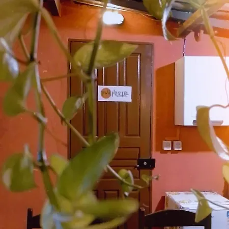Tiwa Hostel 24H-2
