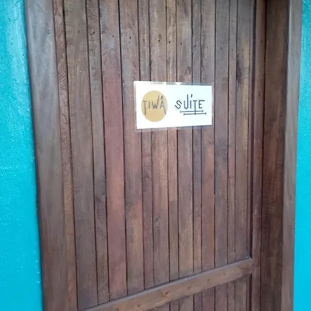 Tiwa Hostel 24H-3