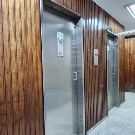 Apartamento Copacabana Saleta, Quarto Grande Com Ar Cond Wi-Fi A 2 Qds Da Praia-3