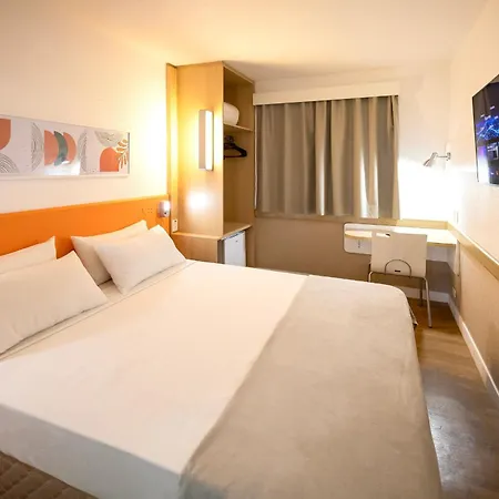 Hus Hotel Maringa-2