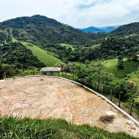 Embahu Suítes - Vista para Pedra do Baú e banheira de imersão-2