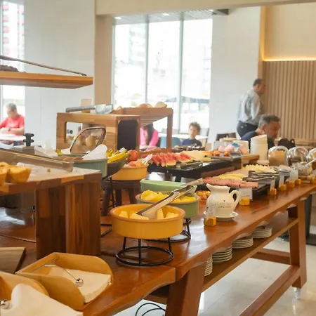 Hilton Garden Inn Maceio-3