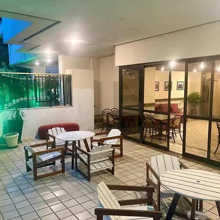 Suíte independente apart hotel plaza Elysees 202B-3